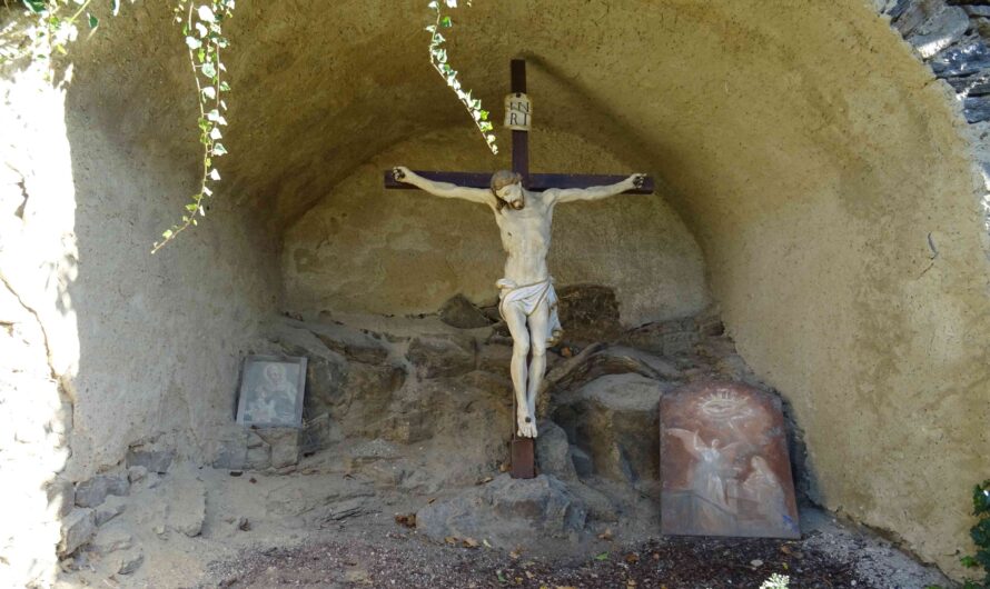 Kreuz unterhalb Kirche Senftenberg
